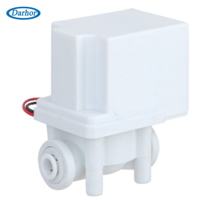 Small plastic solenoid valve