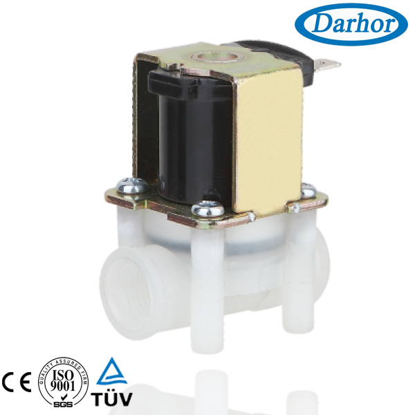 Small plastic solenoid valve