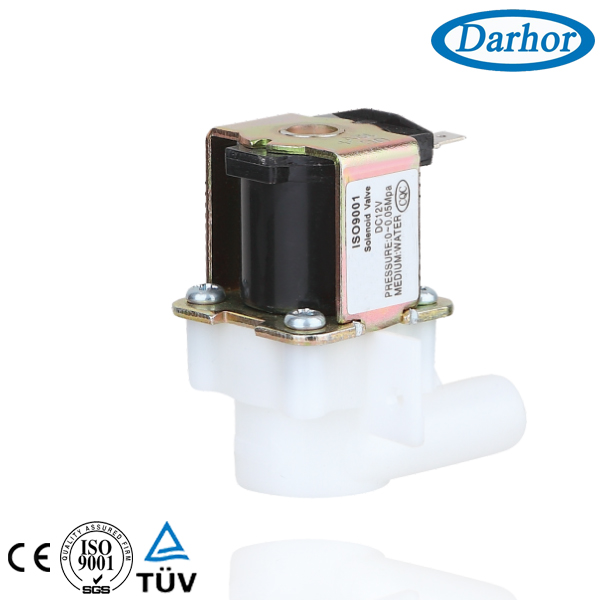 Small plastic solenoid valve